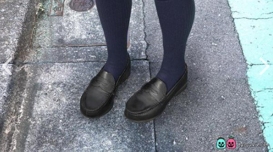 2015年版のSayaの靴と靴下