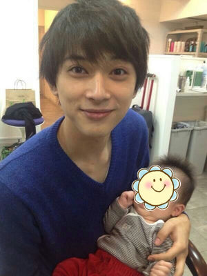 吉沢亮さんと赤ちゃん
