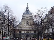 パリの13ある国立大学の１つ