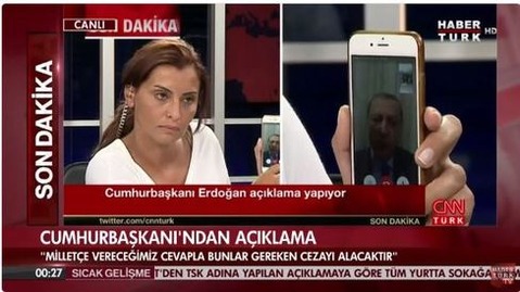 トルコのエルドアン大統領とfacetimeで会話するCNNキャスター