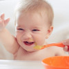 赤ちゃんのモグモグ期はいつから？離乳食中期に食べられるものや量の目安