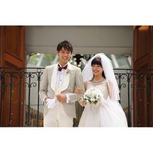 竹内涼真と内田理央の結婚式シーンの画像