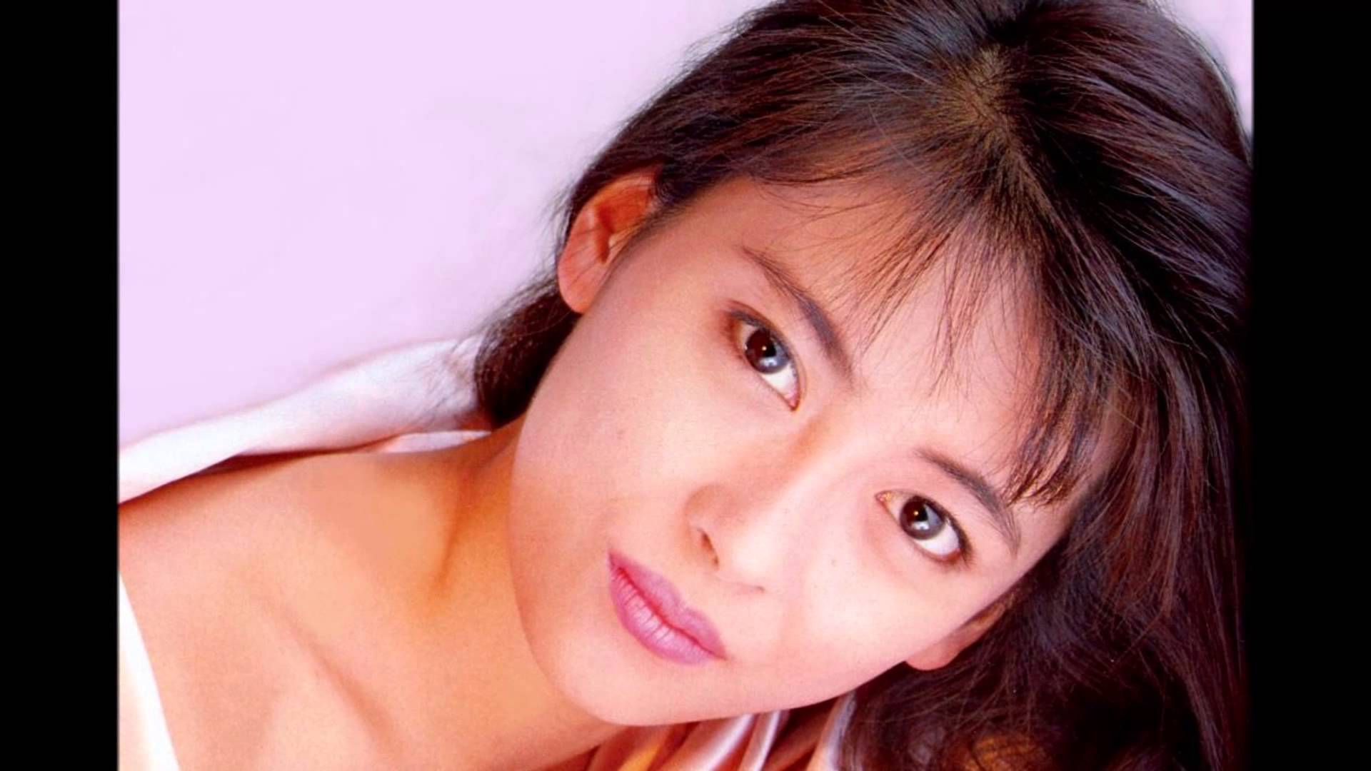 中山美穂さんは化粧品の広告にも起用されました