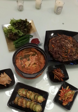 キム・ジェジュンの作った韓国料理
