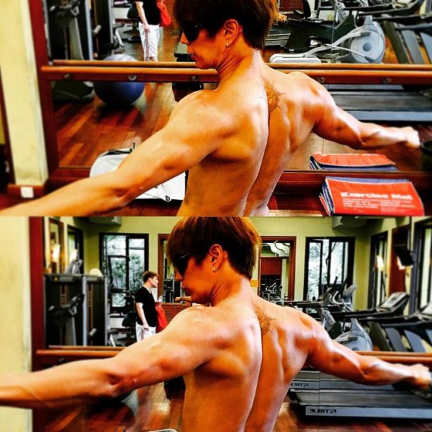 Gackt ガクト の筋肉 腹筋 肉体画像まとめ ライブ インスタ 若い頃のヌードも Pixls ピクルス