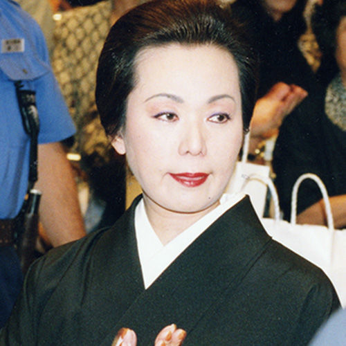 母・藤田紀子さん